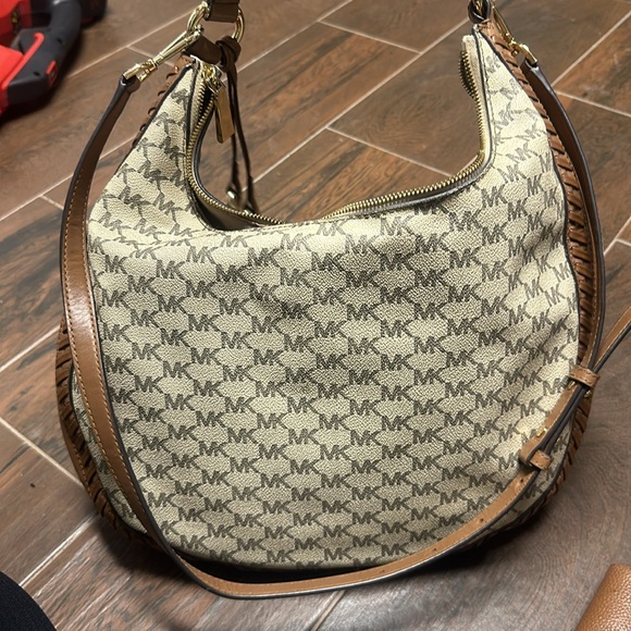 Michael Kors Purse - Picture 2 of 7